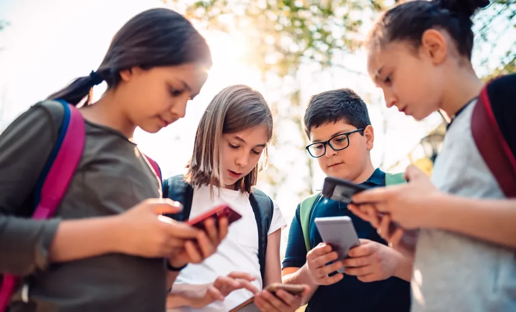 effects of screen time on teens