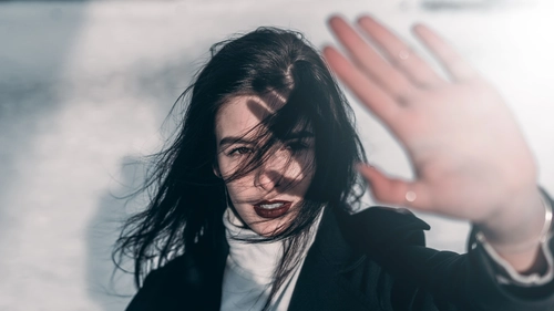 How to Not Be a People Pleaser: The Love vs. Fear Question
