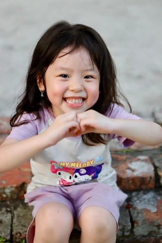 How to Praise Kids Sufficiently Without Creating Praise Junkies