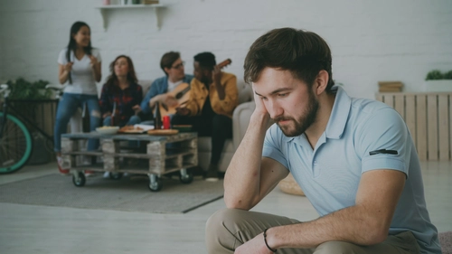 Anxiety After Social Interaction: Why You Can't Stop Ruminating