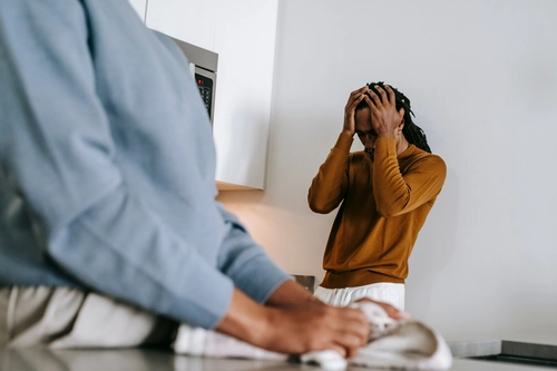 How to Manage Separation Anxiety in Adults Without Panicking