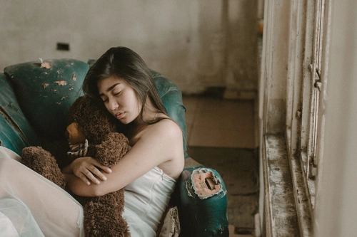 Signs of Childhood Trauma in Adults: The Hidden Wounds You Carry Every Day