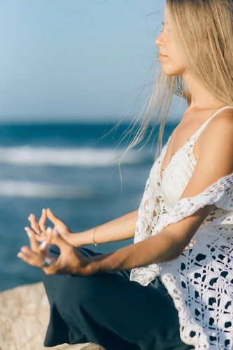Anxiety in Quiet Environments Why Silence Feels So Loud