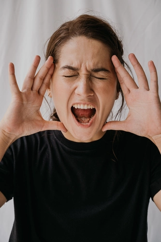 Characteristics of an Insecure Man Red Flags to Avoid