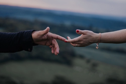 How a Chaotic Childhood Affects Trust and Relationships as an Adult