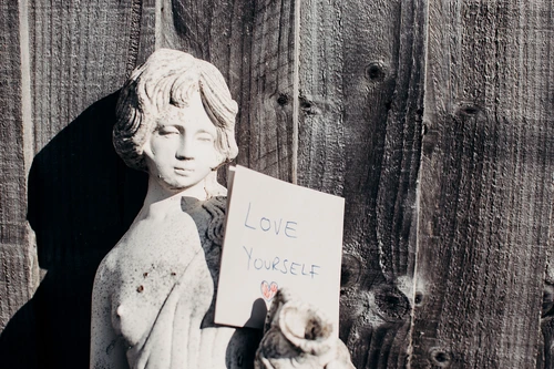 How to Find Yourself and Build a Strong Sense of Identity