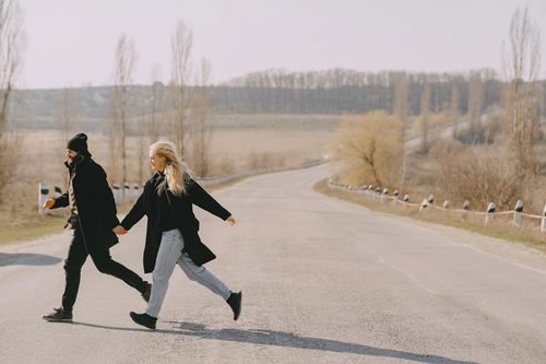 How to Flirt With Her Over Text Without Being Cringe 3 Rules That Actually Work