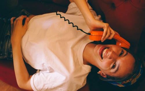 How to Flirt With a Girl if You're Shy 2 Mindset Shifts That Actually Work