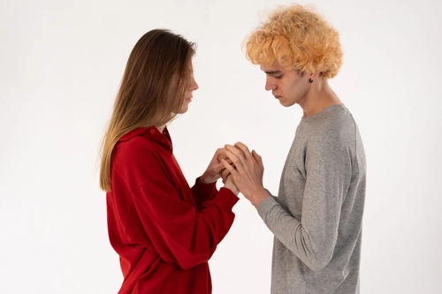 How to Handle Fake People Without Playing Their Game 3 Quiet Steps to Protect Your Peace