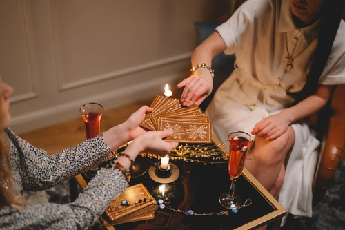 How to Read Someone's True Intentions: 3 Things to Watch for Every Time