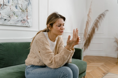 How to Stop Needing Constant Reassurance in Relationships