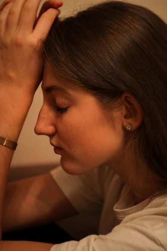 How to Tell If Someone Is Nervous 7 Hidden Signs