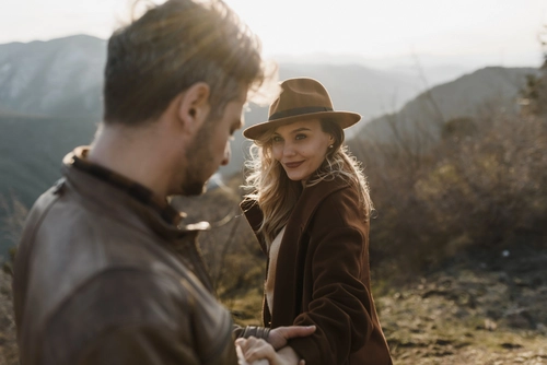 Narcissistic Behavior in a Relationship Signs You Shouldn't Ignore
