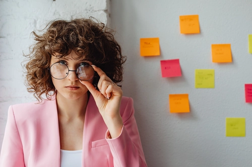 Psychological Traits of Attractive People That Create Real Magnetism