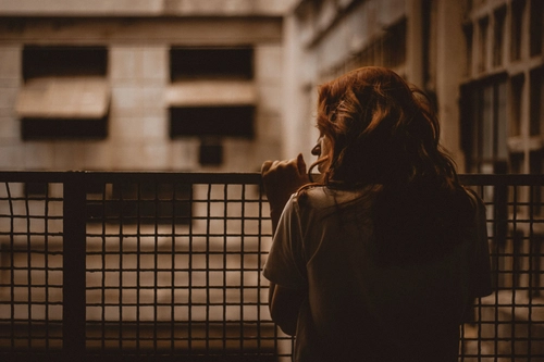 Psychology Explains Why Some People Apologize When They Get Hurt