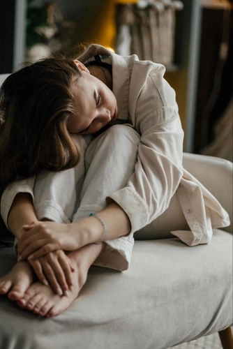Anxiety Symptoms in Women: What It Actually Feels Like