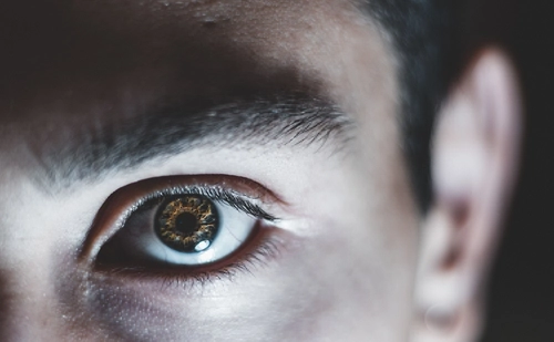 How to Stop Talking Too Much 7 Lessons in the Art of Silence
