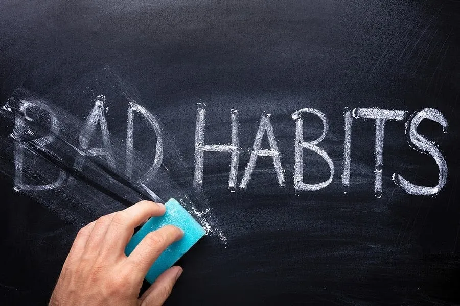 Habits You Might Be Doing That People Secretly Hate Without Telling You