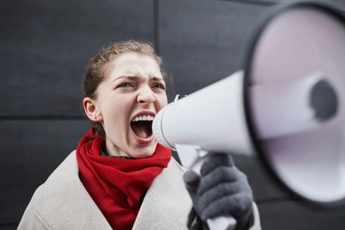What to Say When Someone Betrays You and Blames You for Not Trusting Them