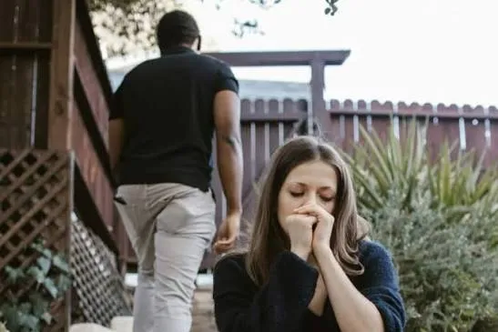How to Text and End Your Situationship Without Creating More Confusion