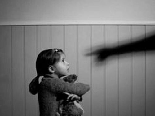 Childhood Trauma Trust Issues Why Someone You Love Pulls Away