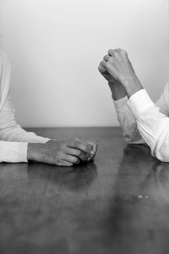 How to Handle Conflicting Feedback on Content Drafts