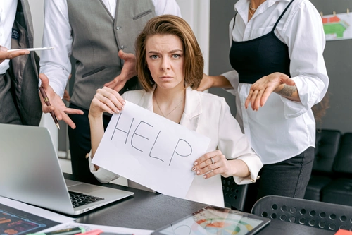 How People Compete for Power at Work