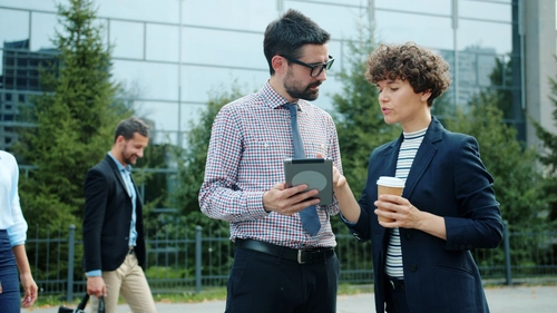 How to Communicate With Your Boss Effectively A Realistic Guide