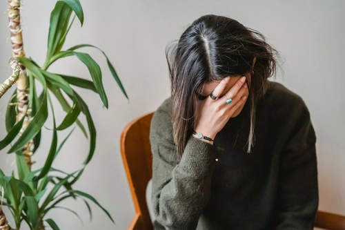 How to Control Overthinking When Your Mind Never Shuts Up