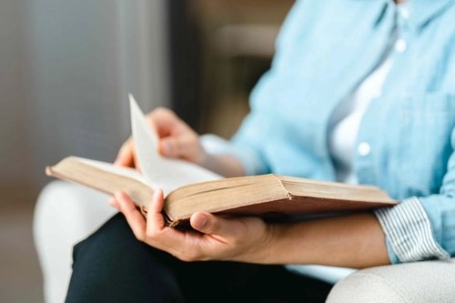 How to Read Someone's Mind Book Review The Cost of Always Watching