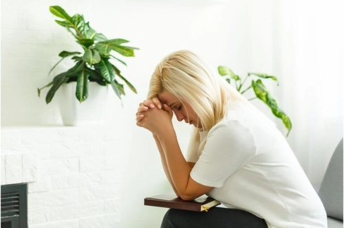 How to Start a Daily Devotional Routine That Actually Lasts