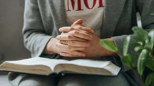 How to Start a Daily Devotional Routine That Actually Lasts