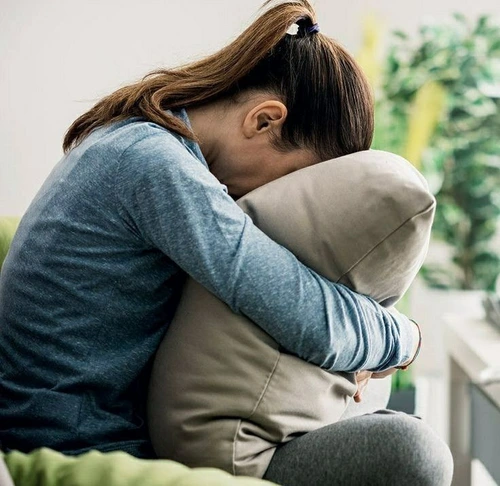 How to Stop Anxiety: 3 Grounding Moves That Quiet the Noise