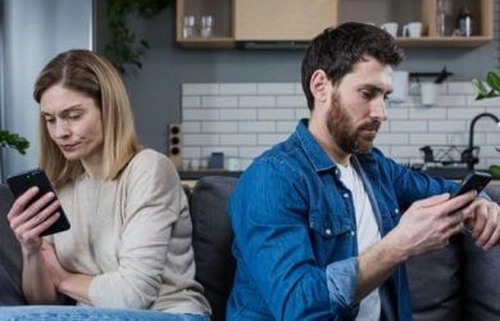 Signs of Power Struggle in Relationships