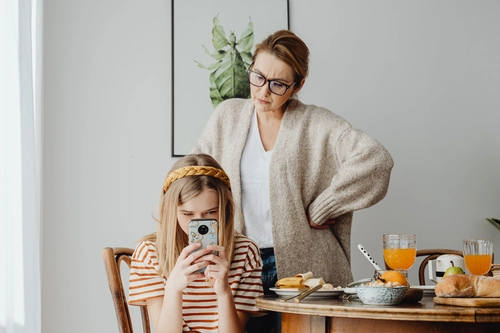 Why Teens Lie to Parents What I Learned After Finding the Hidden Phone