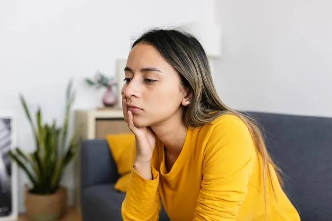 Book on How to Stop Overthinking Decisions