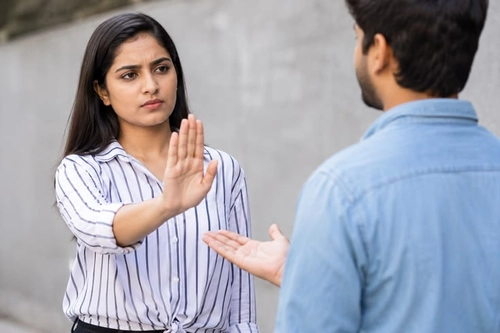 Can Body Language Be Disrespectful The Silent Signals We Send