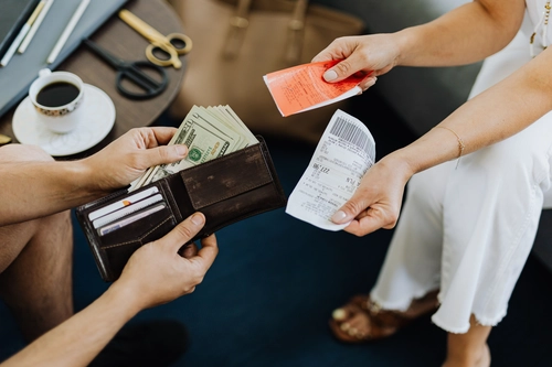 How to Develop Financial Discipline When You Keep Overspending